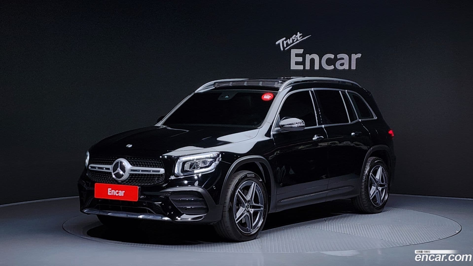 Main__Slider__Photo:GLB-Class Mercedes-Benz 2021.2-0