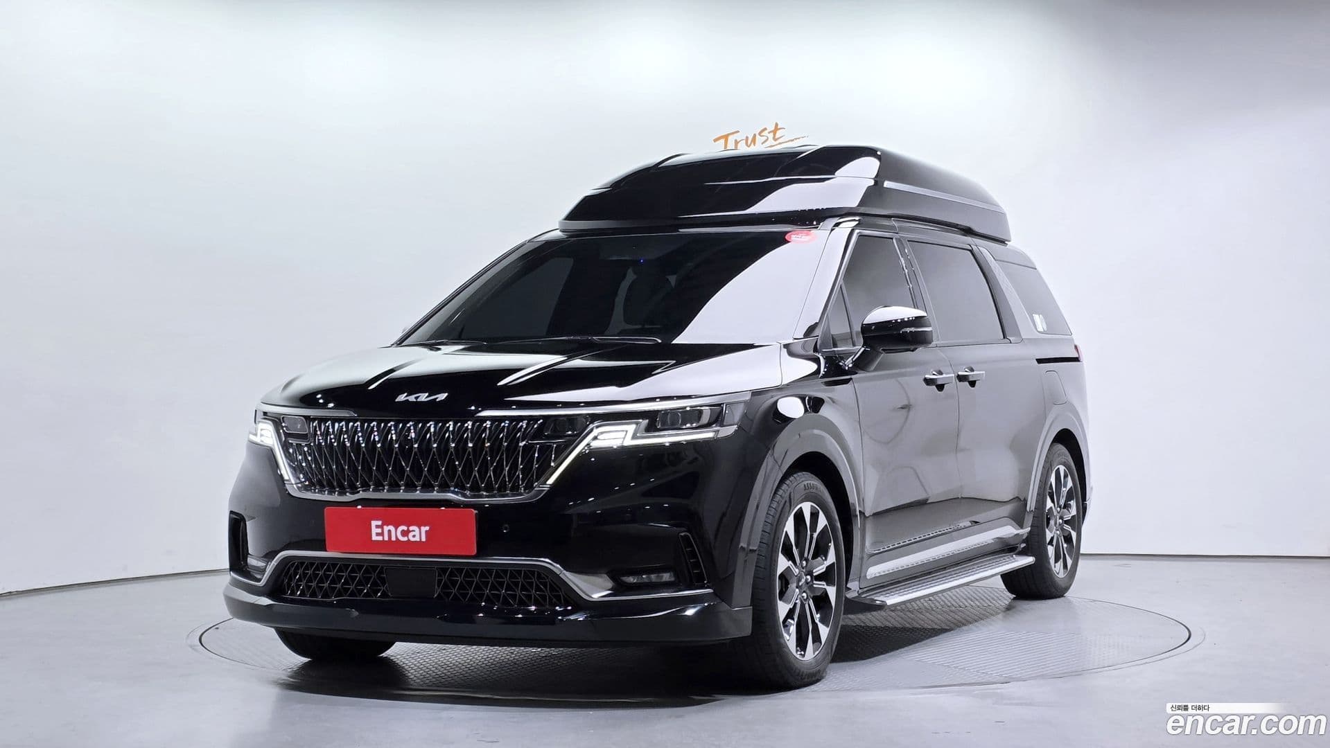 Main__Slider__Photo:Canival Kia 2022.10-0