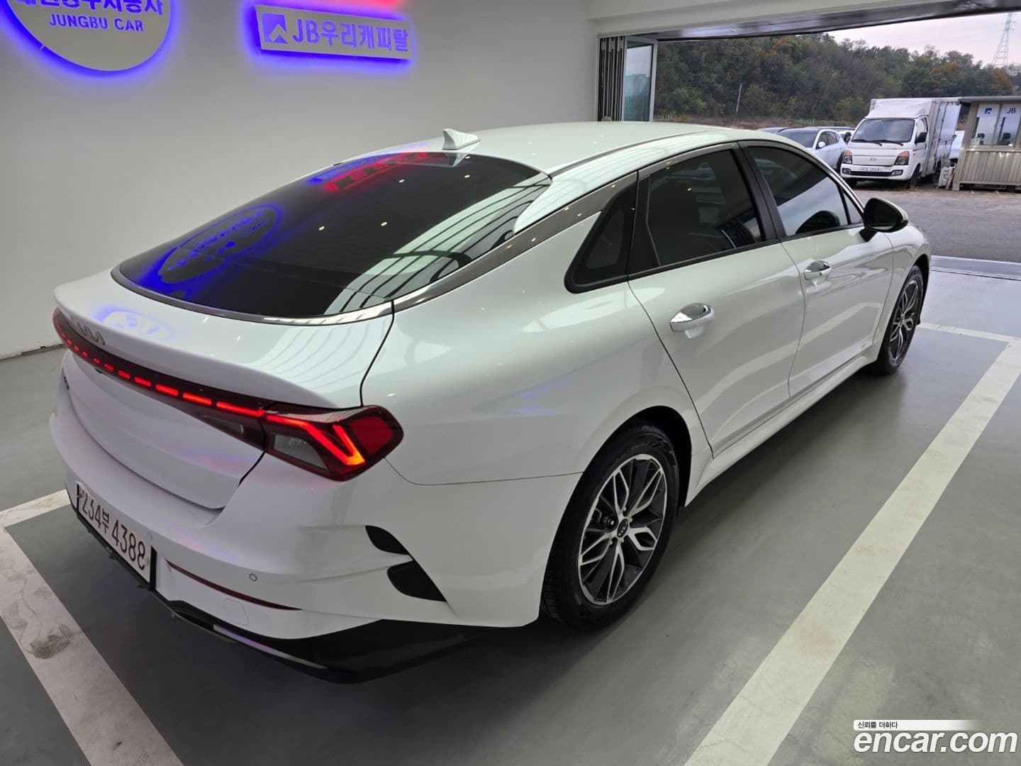 Main__Slider__Photo:K5 Kia 2022.4-0