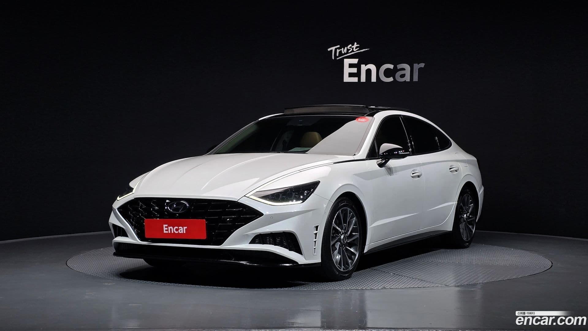 Main__Slider__Photo:Sonata Hyundai 2020.4-0