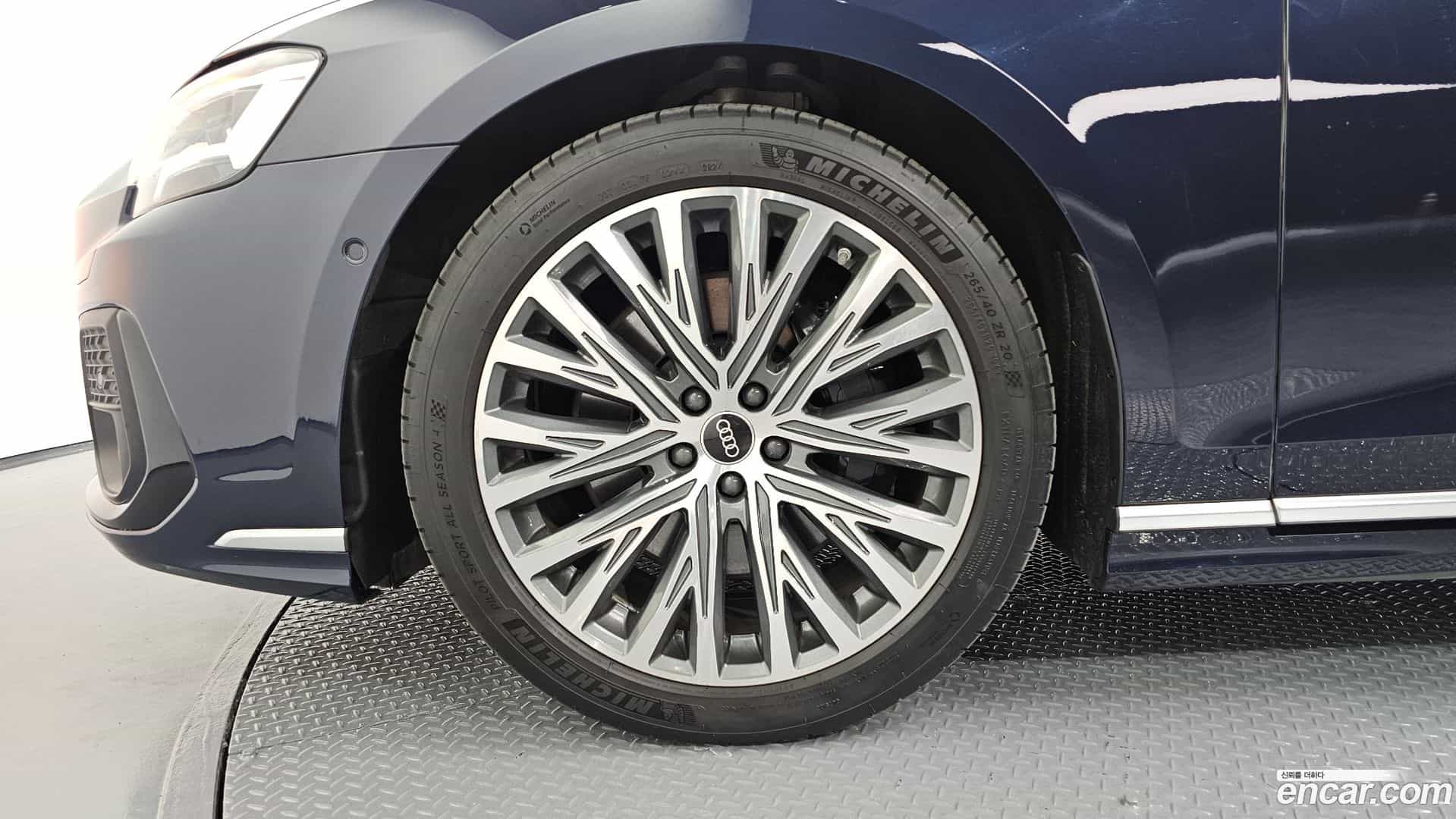 A8 Audi 2022.10-OUTER-005
