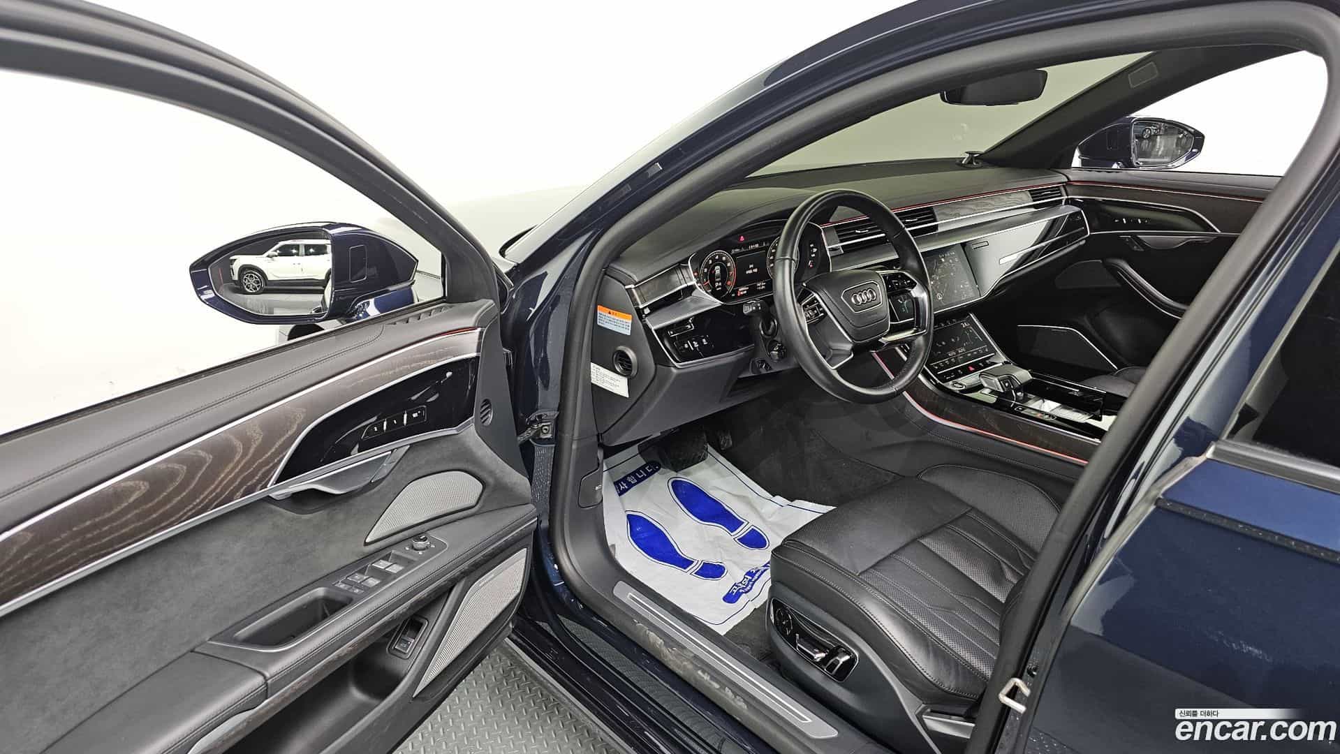 A8 Audi 2022.10-INNER-010