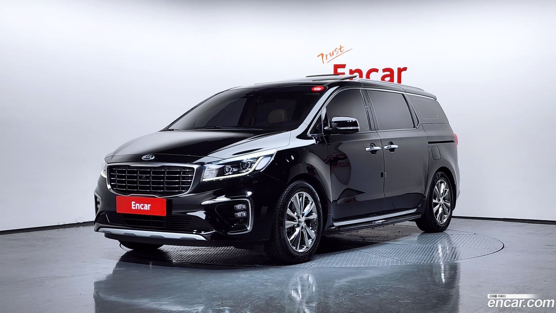 Main__Slider__Photo:Canival Kia 2019.0-0