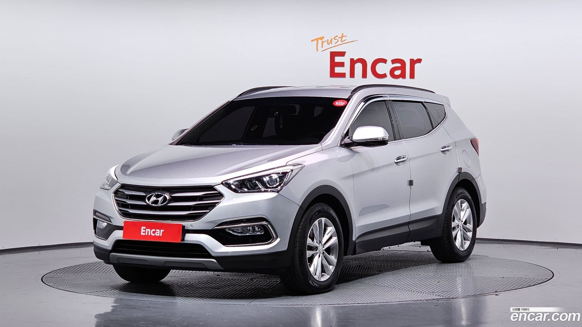 Main__Slider__Photo:Santafe Hyundai 2018.0-0