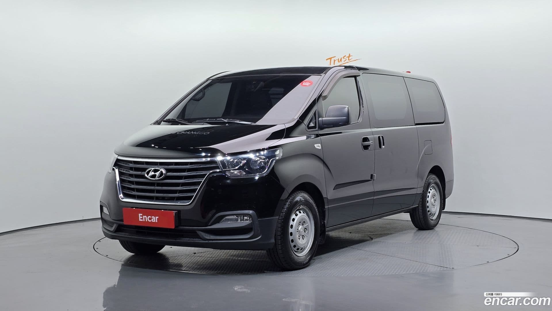 Main__Slider__Photo:Starex Hyundai 2018.9-0