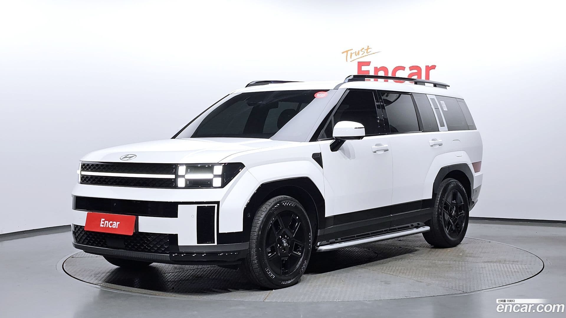 Main__Slider__Photo:Santafe Hyundai 2023.10-0