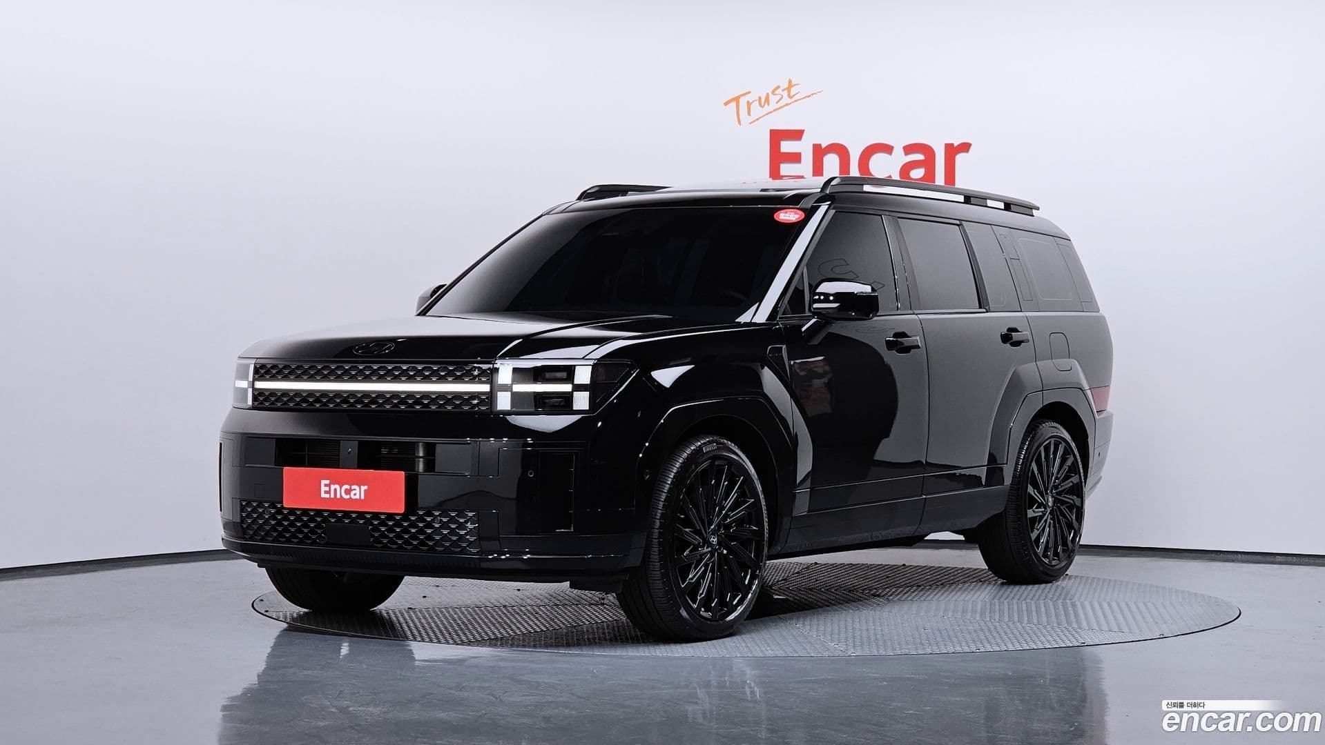 Main__Slider__Photo:Santafe Hyundai 2023.9-0
