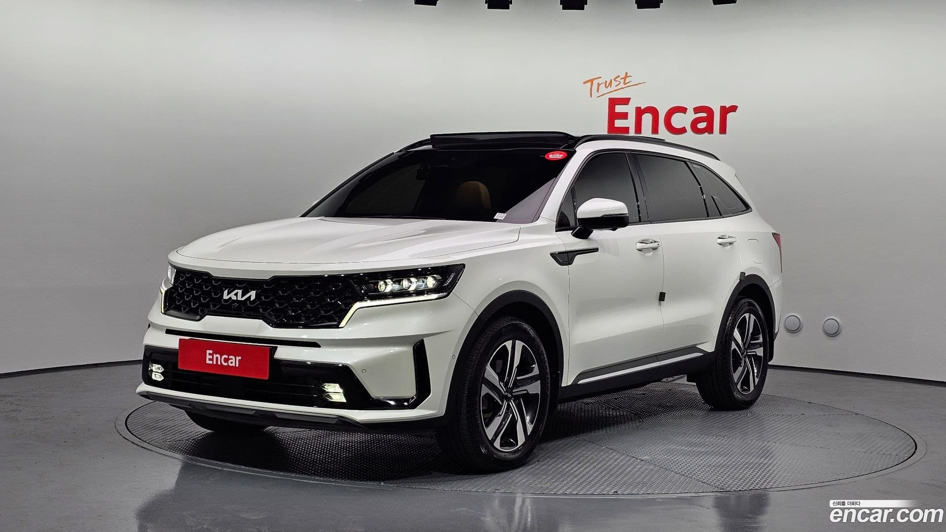 Main__Slider__Photo:Sorento Kia 2021.10-0