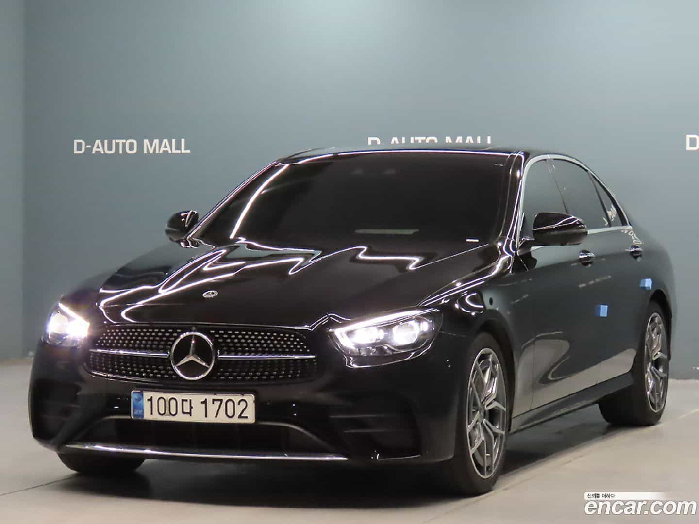 E-Class Mercedes-Benz 2021.0-THUMBNAIL-13