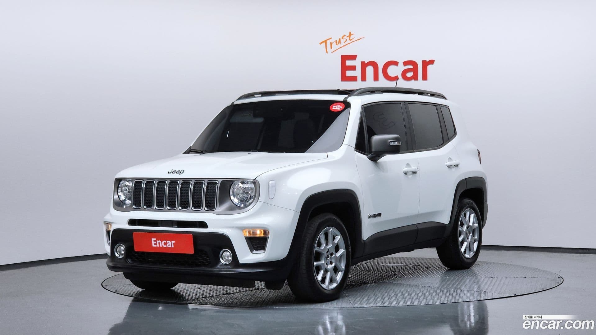 Main__Slider__Photo:Renegade Jeep 2021.11-0
