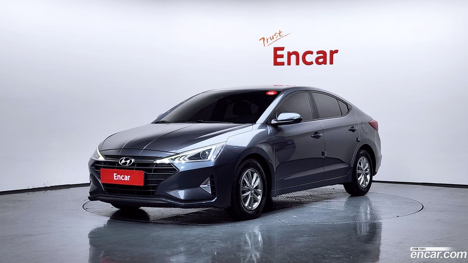 Main__Slider__Photo:AVANTE Hyundai 2019.2-0