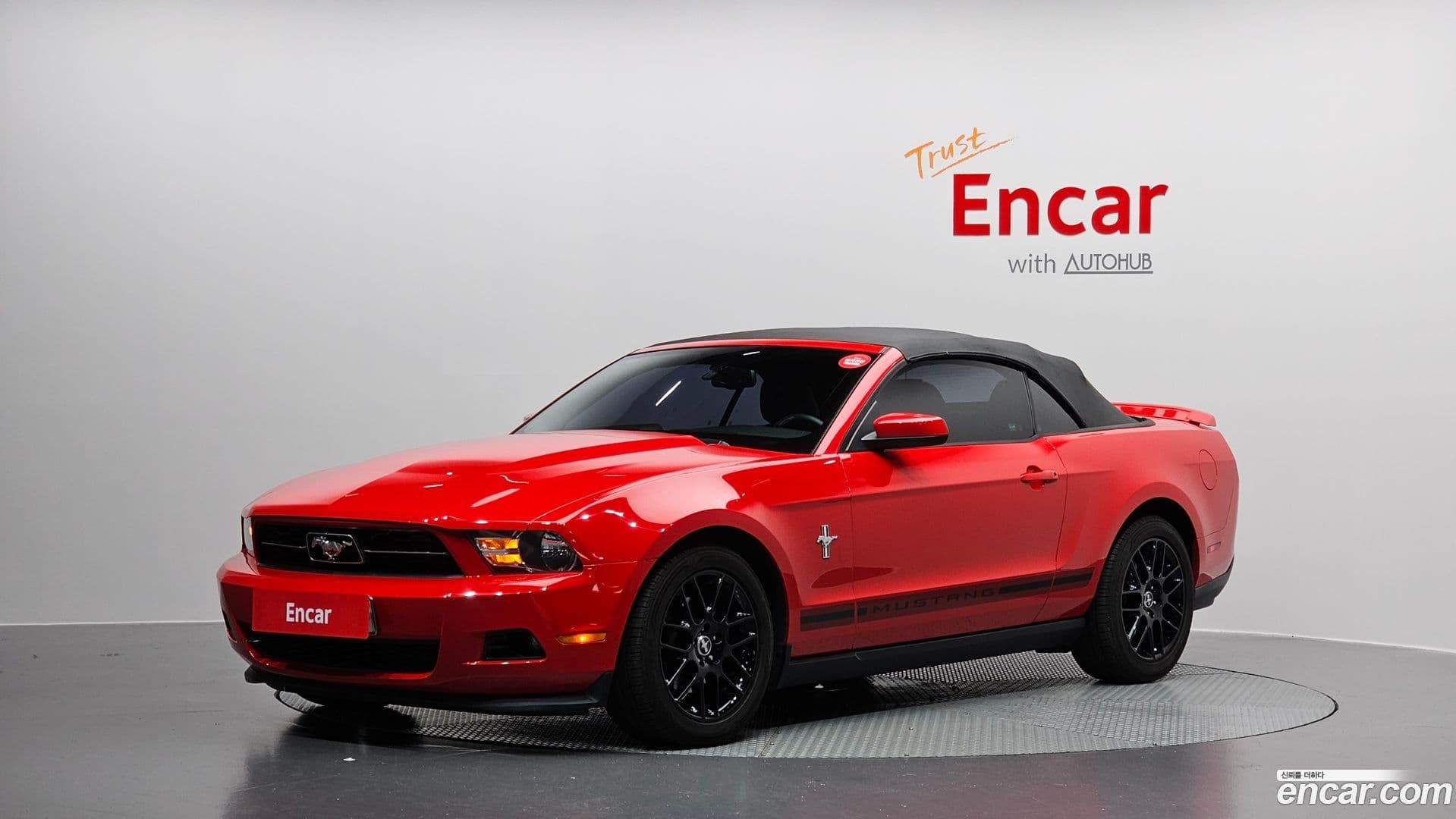Main__Slider__Photo:Mustang Ford 2011.5-0