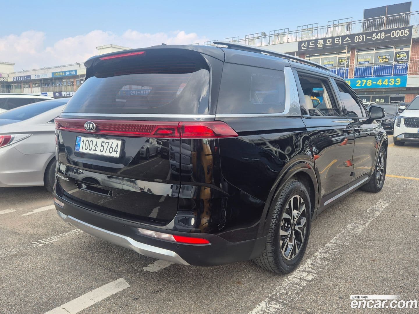 Main__Slider__Photo:Canival Kia 2021.3-0