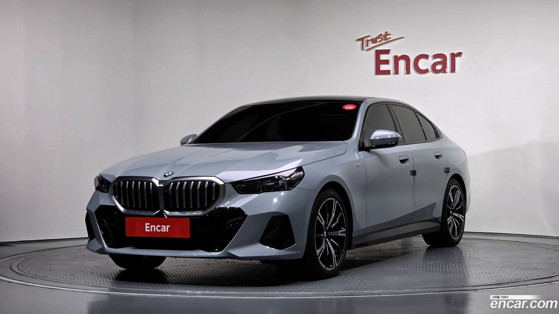 Main__Slider__Photo:5-Series BMW 2024.8-0