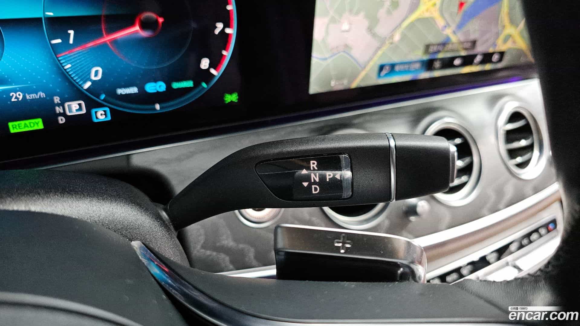 E-Class Mercedes-Benz 2023.5-INNER-009