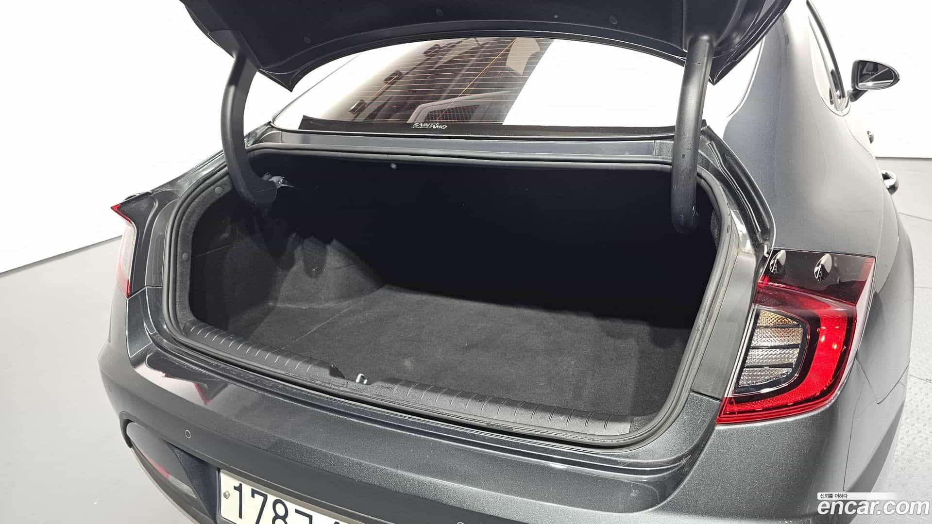 Sonata Hyundai 2019.8-OPTION-024