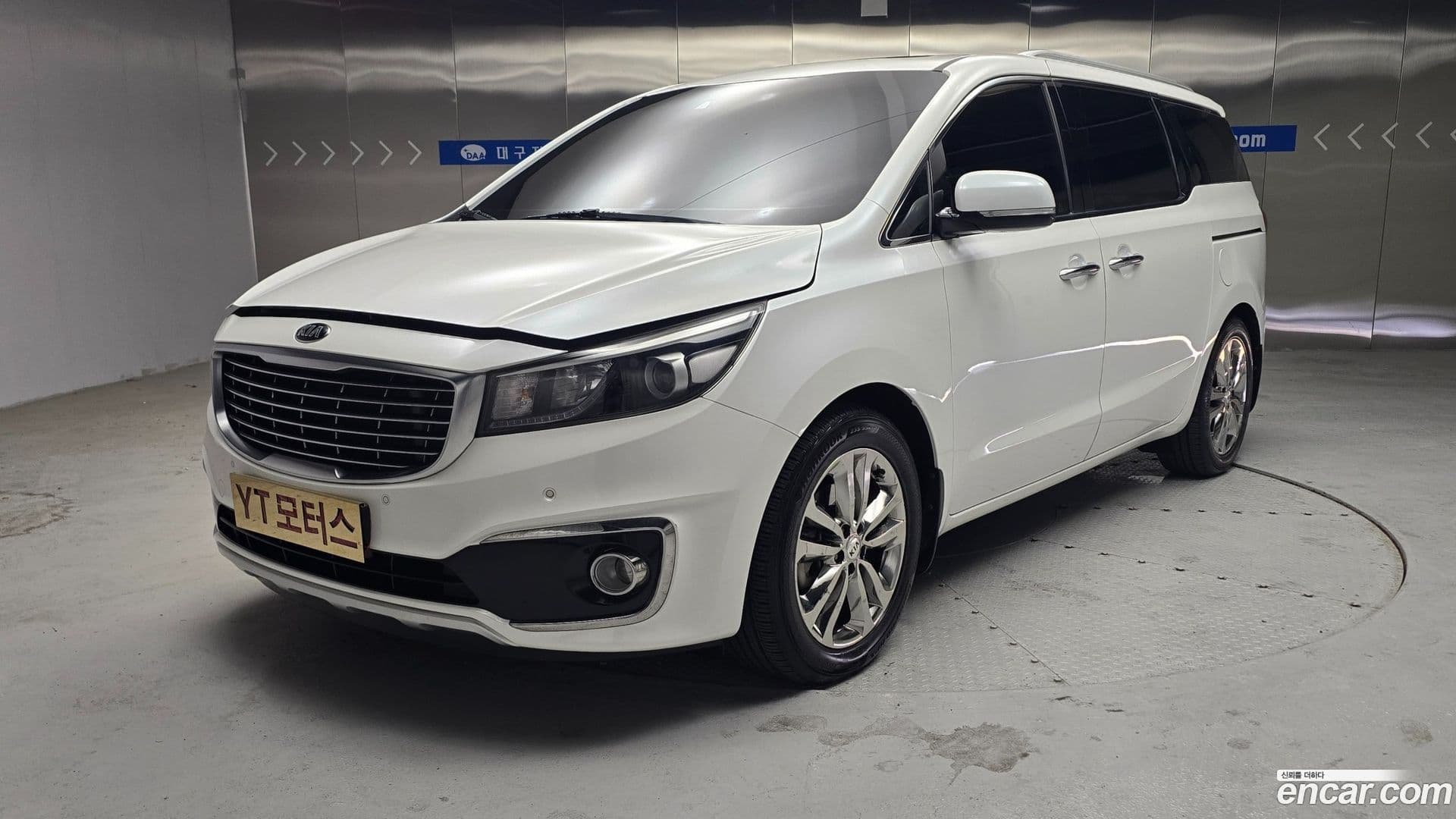 Main__Slider__Photo:Canival Kia 2016.1-0