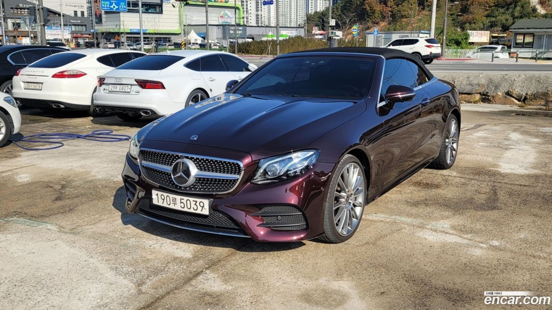 Main__Slider__Photo:E-Class Mercedes-Benz 2020.5-0