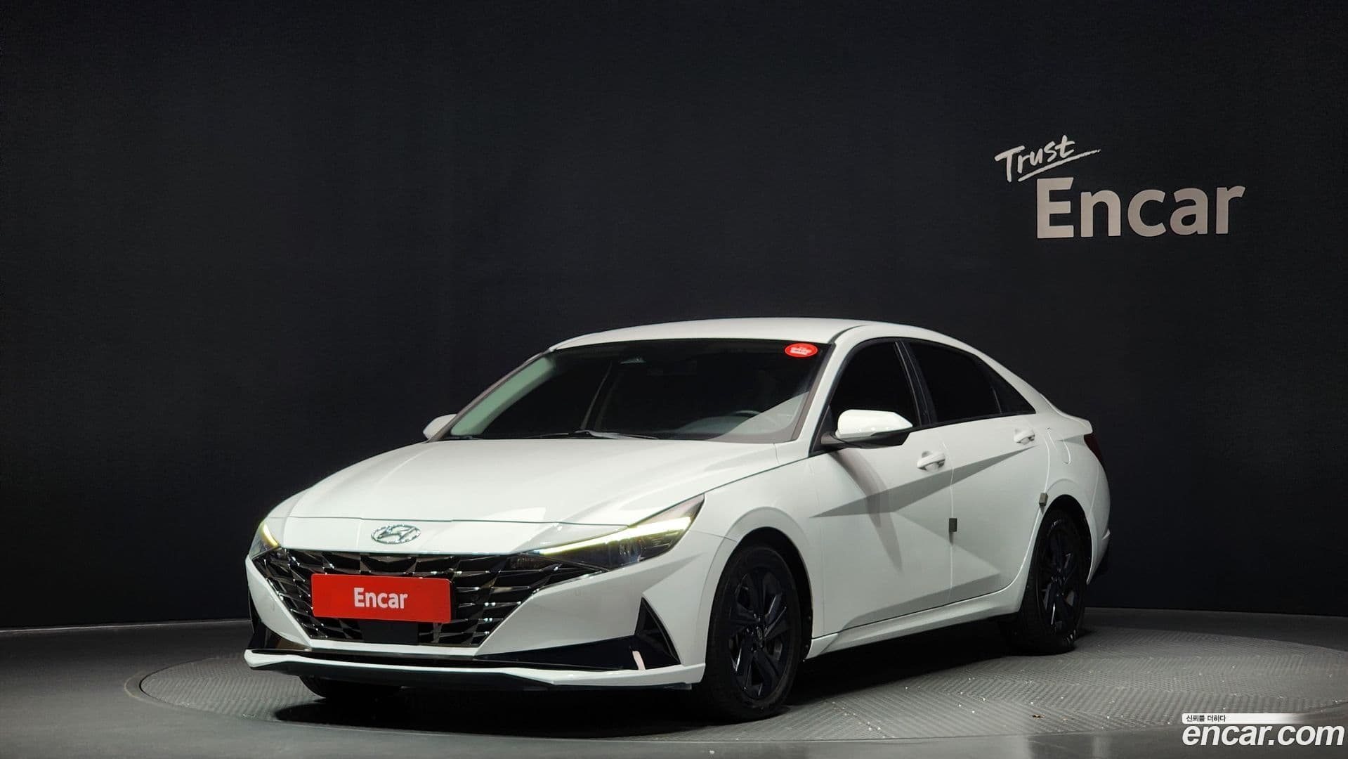 Main__Slider__Photo:AVANTE Hyundai 2022.3-0