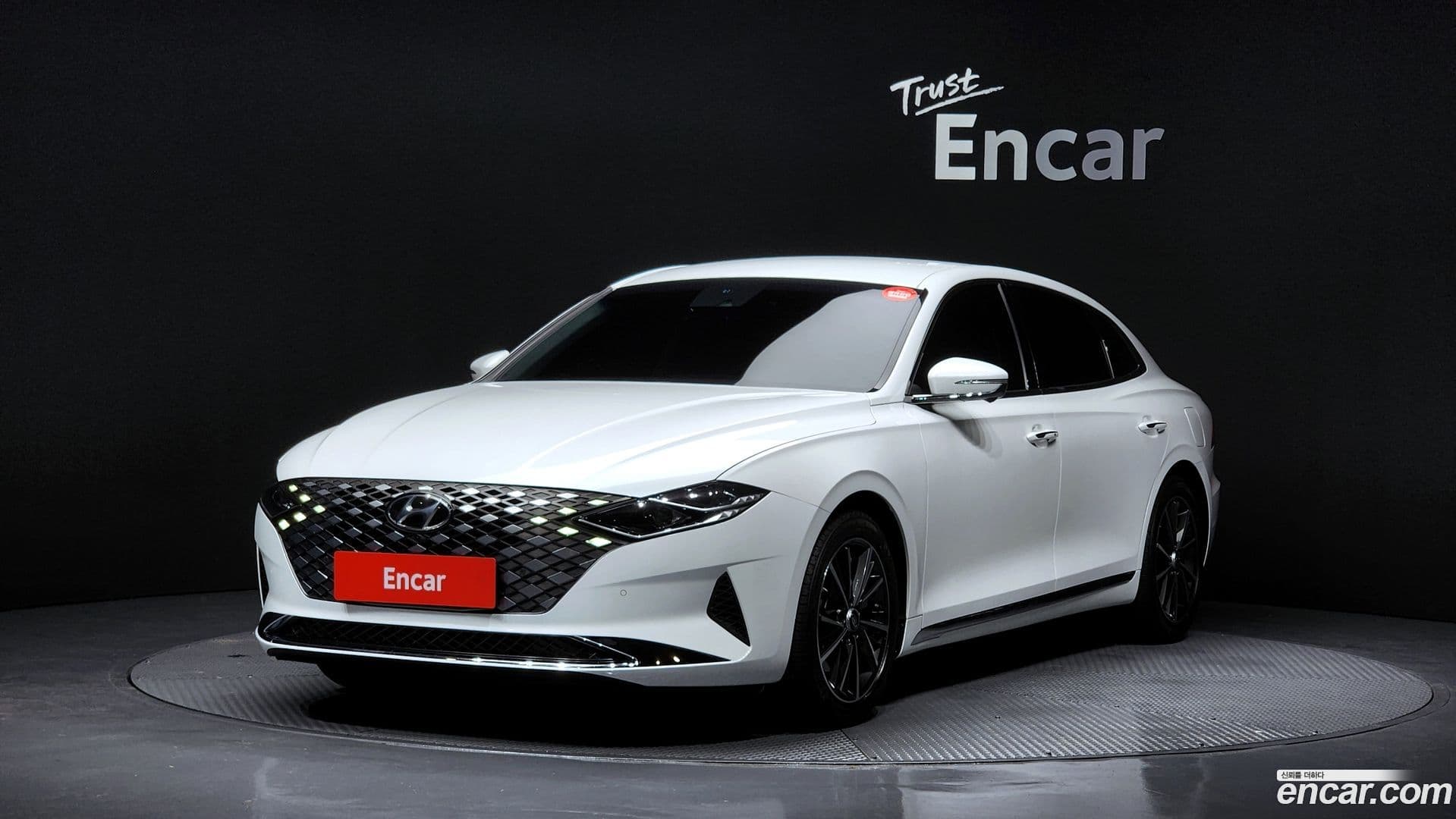Main__Slider__Photo:Grandeur Hyundai 2020.0-0