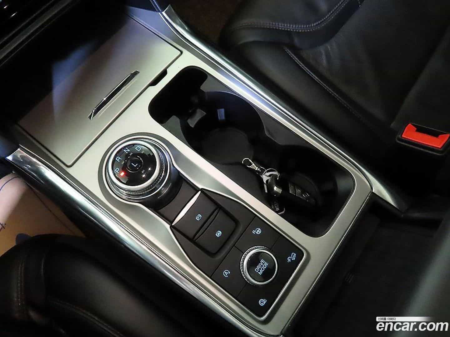 Explorer Ford 2022.4-OPTION-016