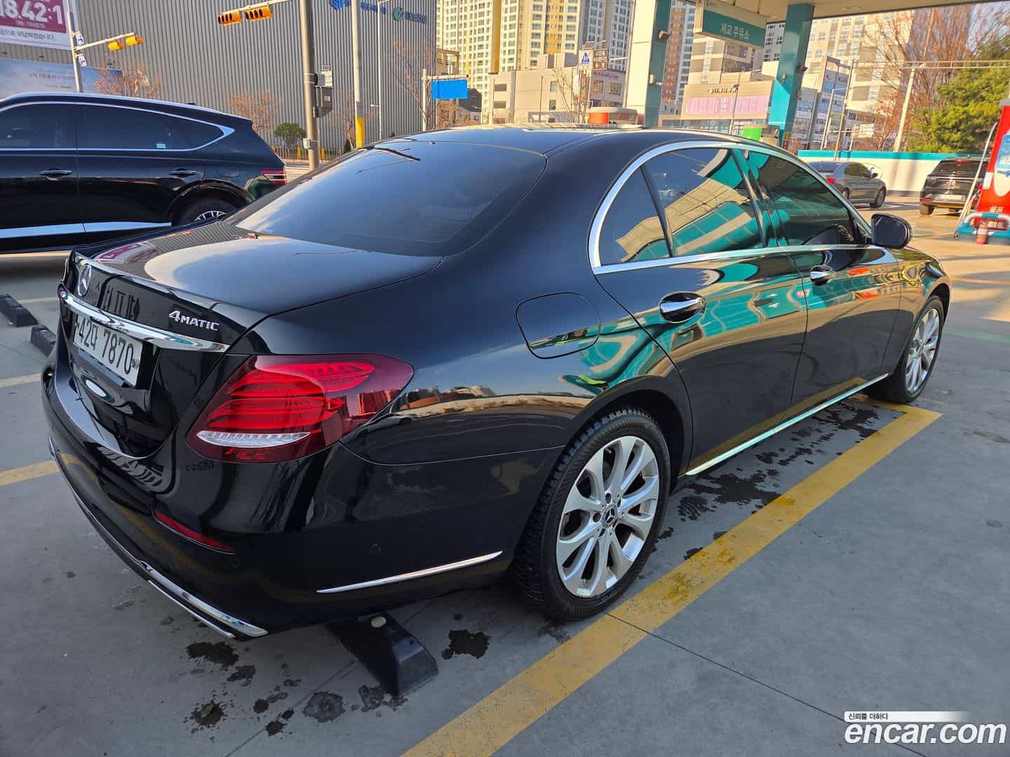 E-Class Mercedes-Benz 2018.9-OUTER-002