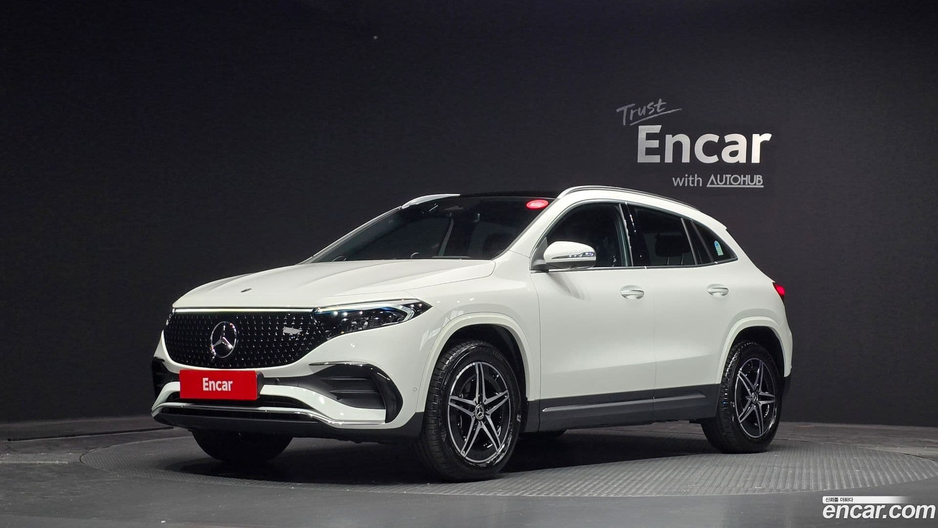 Main__Slider__Photo:EQA Mercedes-Benz 2024.7-0