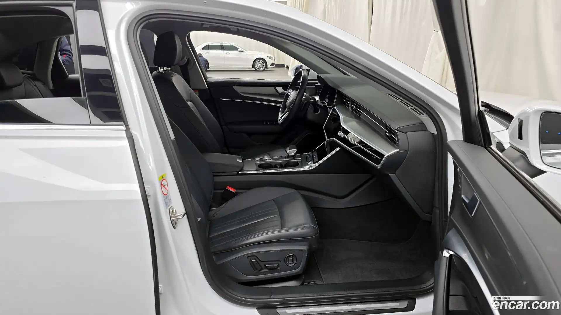 A6 Audi 2023.8-OPTION-015
