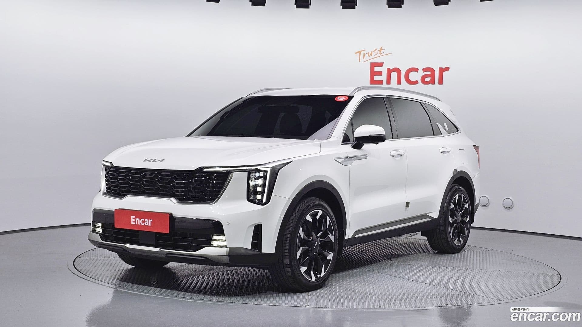 Main__Slider__Photo:Sorento Kia 2024.9-0