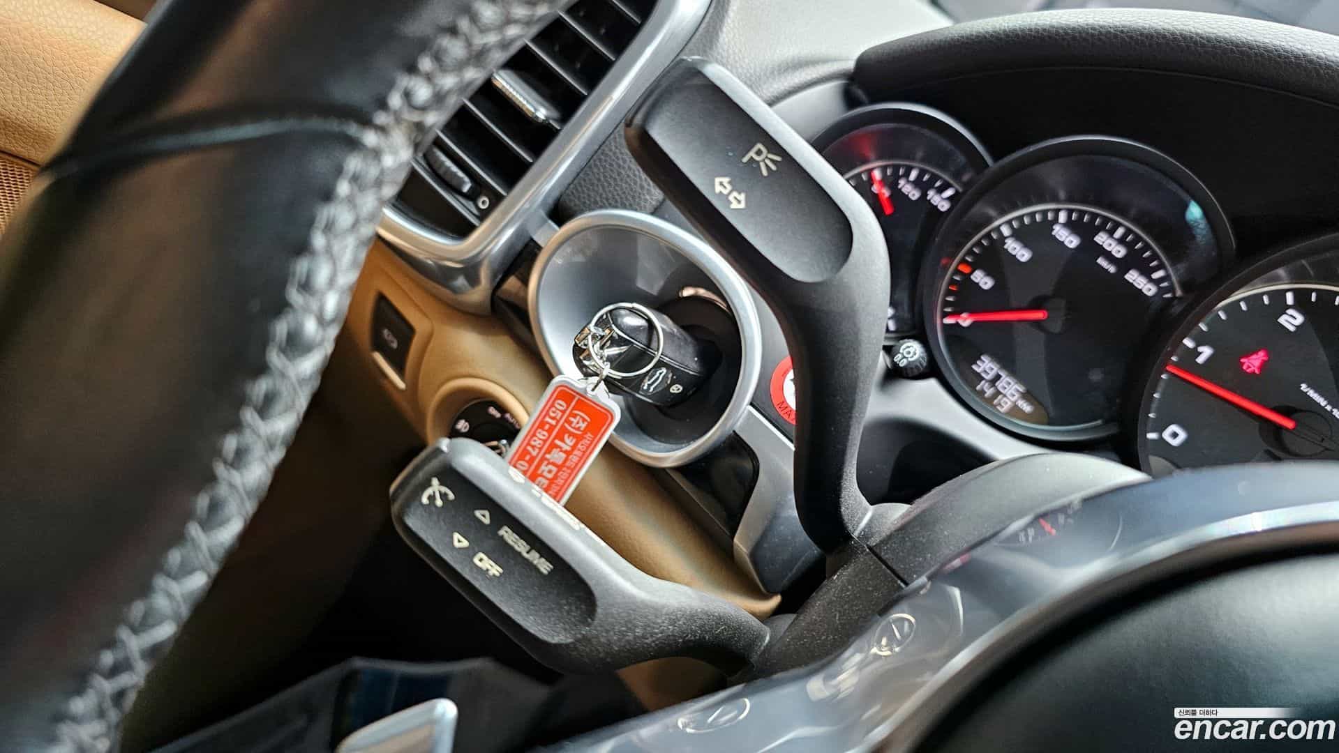 Cayenne Porsche 2016.4-OPTION-023
