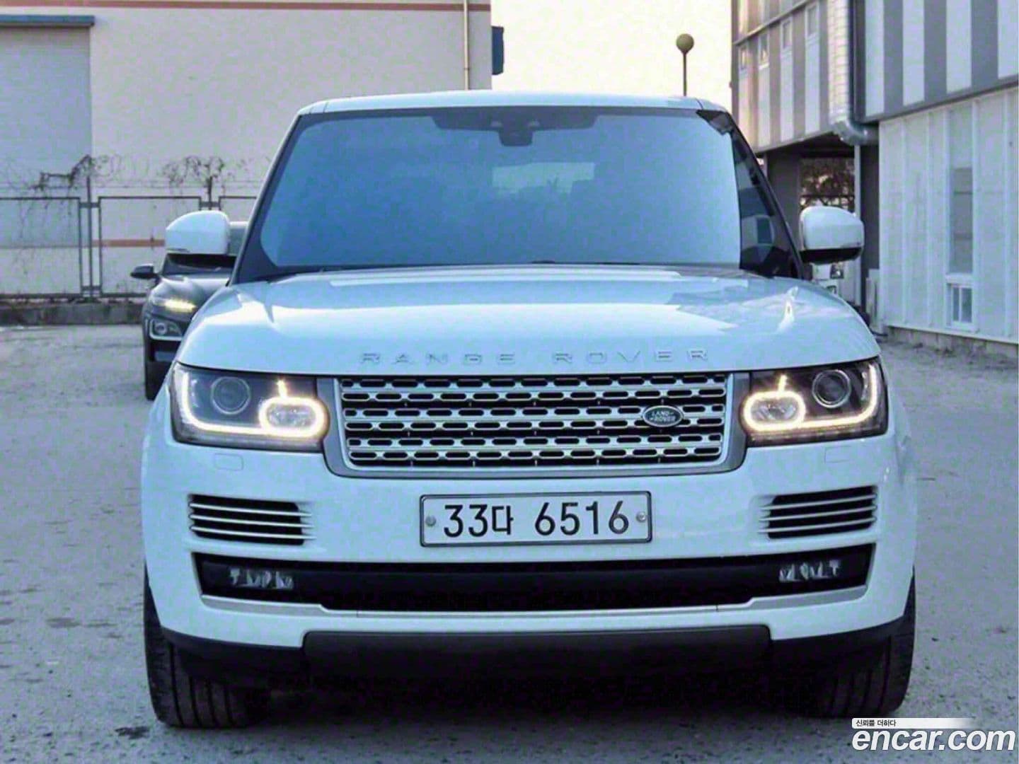 Main__Slider__Photo:Range Rover Land Rover 2017.8-0