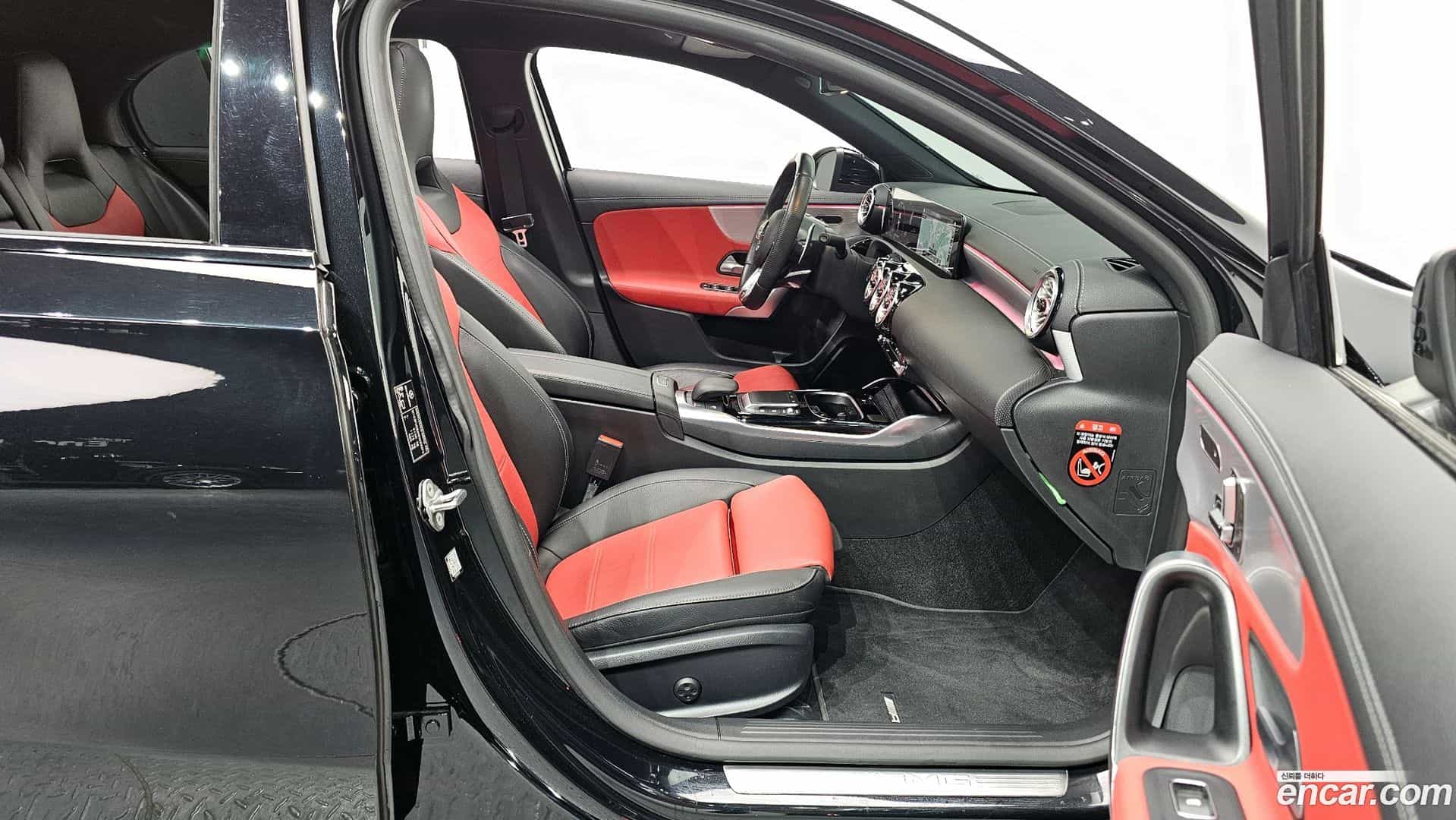 A-Class Mercedes-Benz 2022.4-OPTION-015