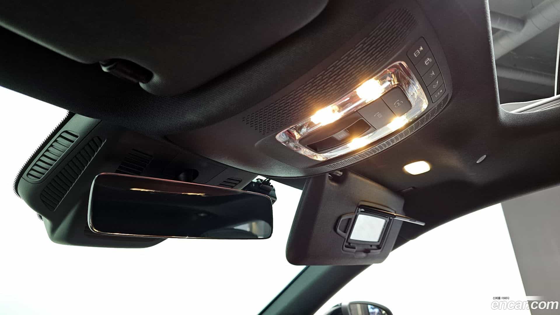 A-Class Mercedes-Benz 2022.4-OPTION-021