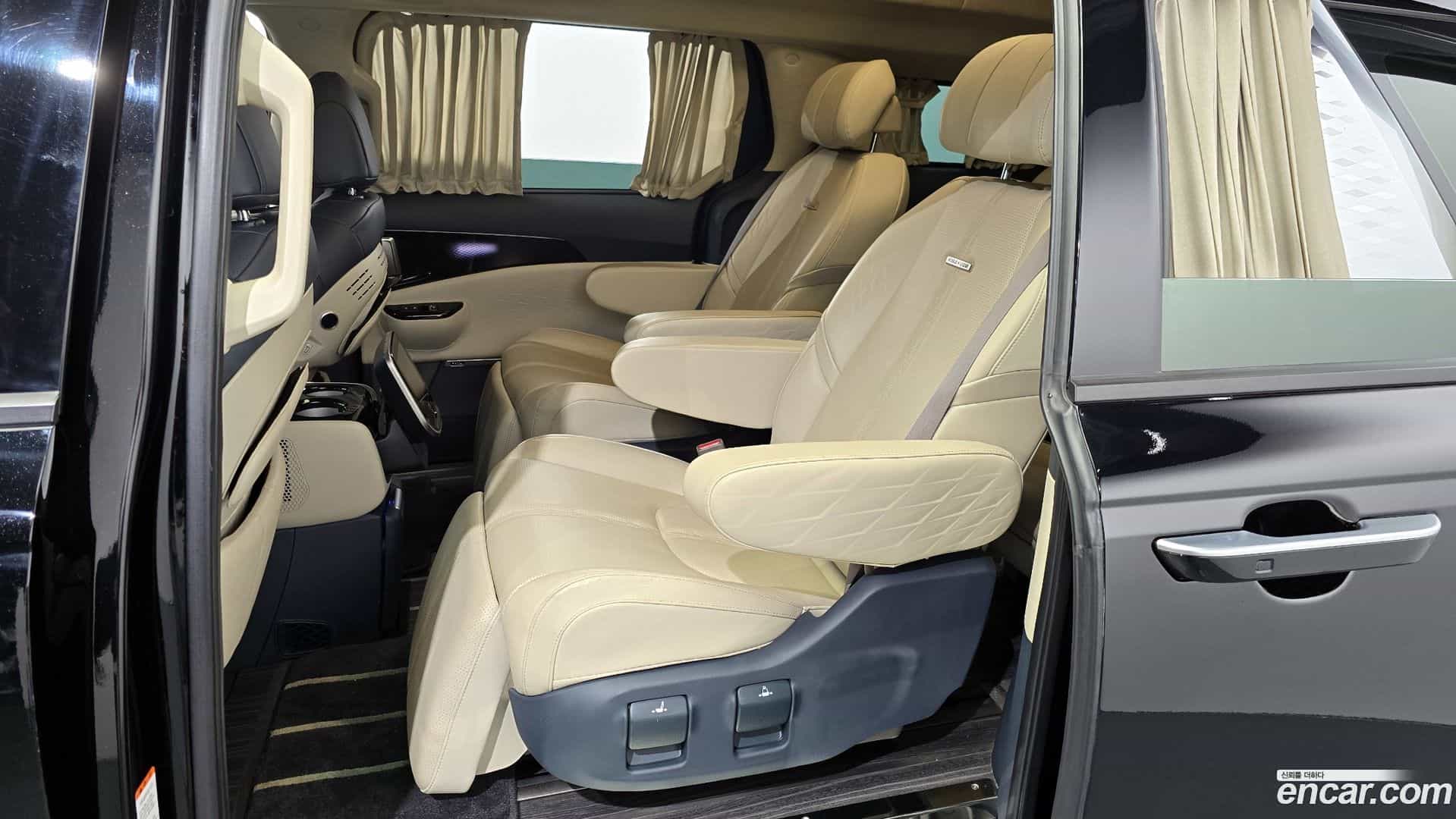 Canival Kia 2021.8-OPTION-015