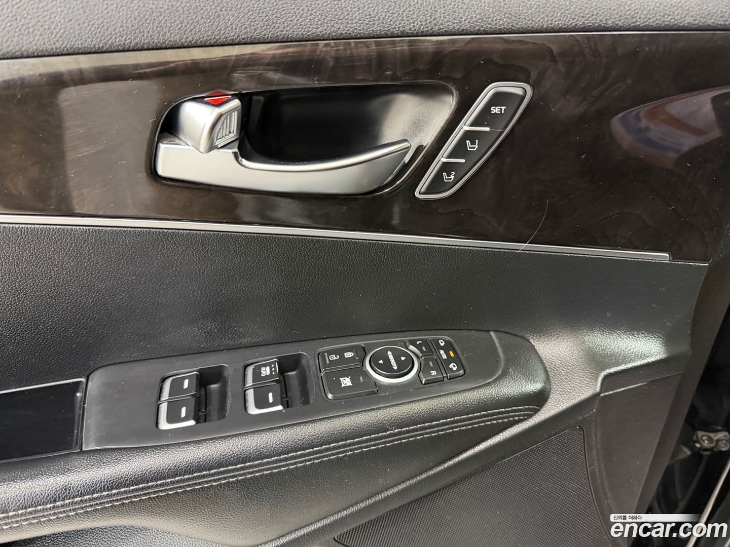 Main__Slider__Photo:Sorento Kia 2015.5-0