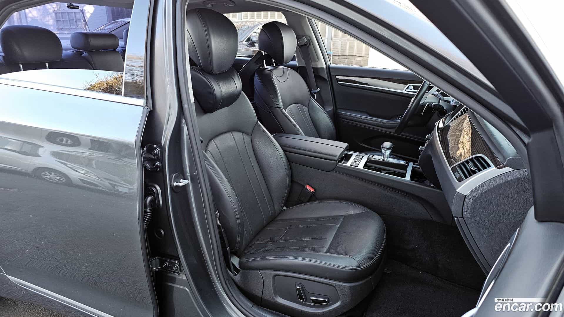 G80 Genesis 2018.3-INNER-010