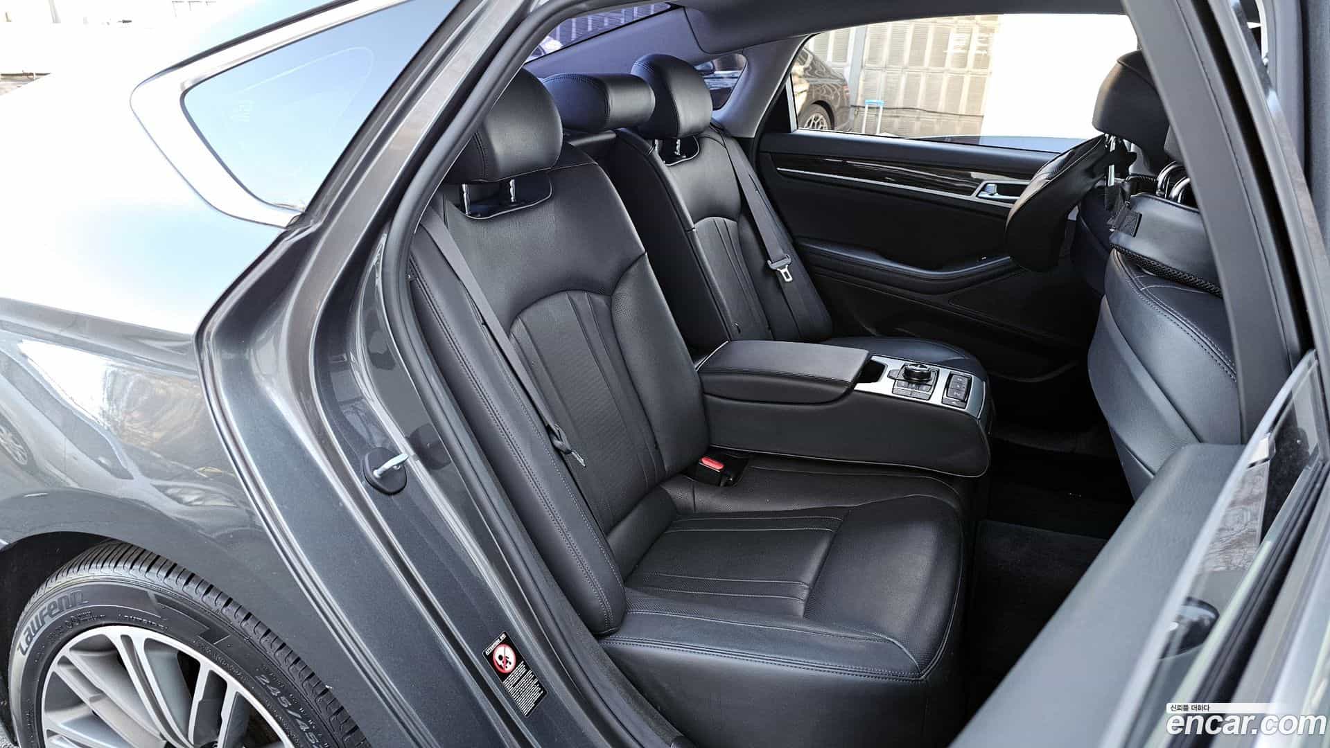 G80 Genesis 2018.3-OPTION-016