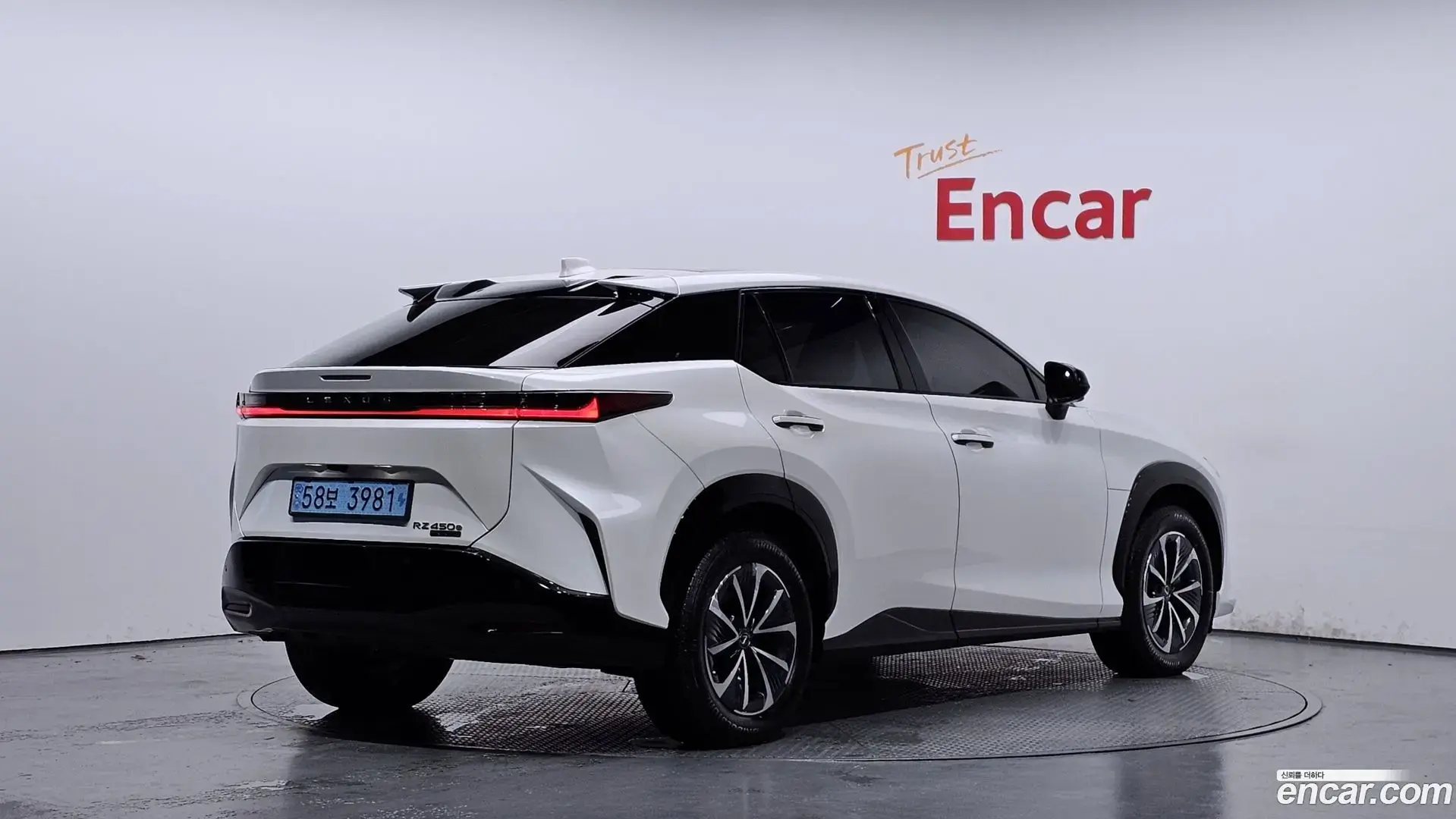 Main__Slider__Photo:RZ Lexus 2023.11-1