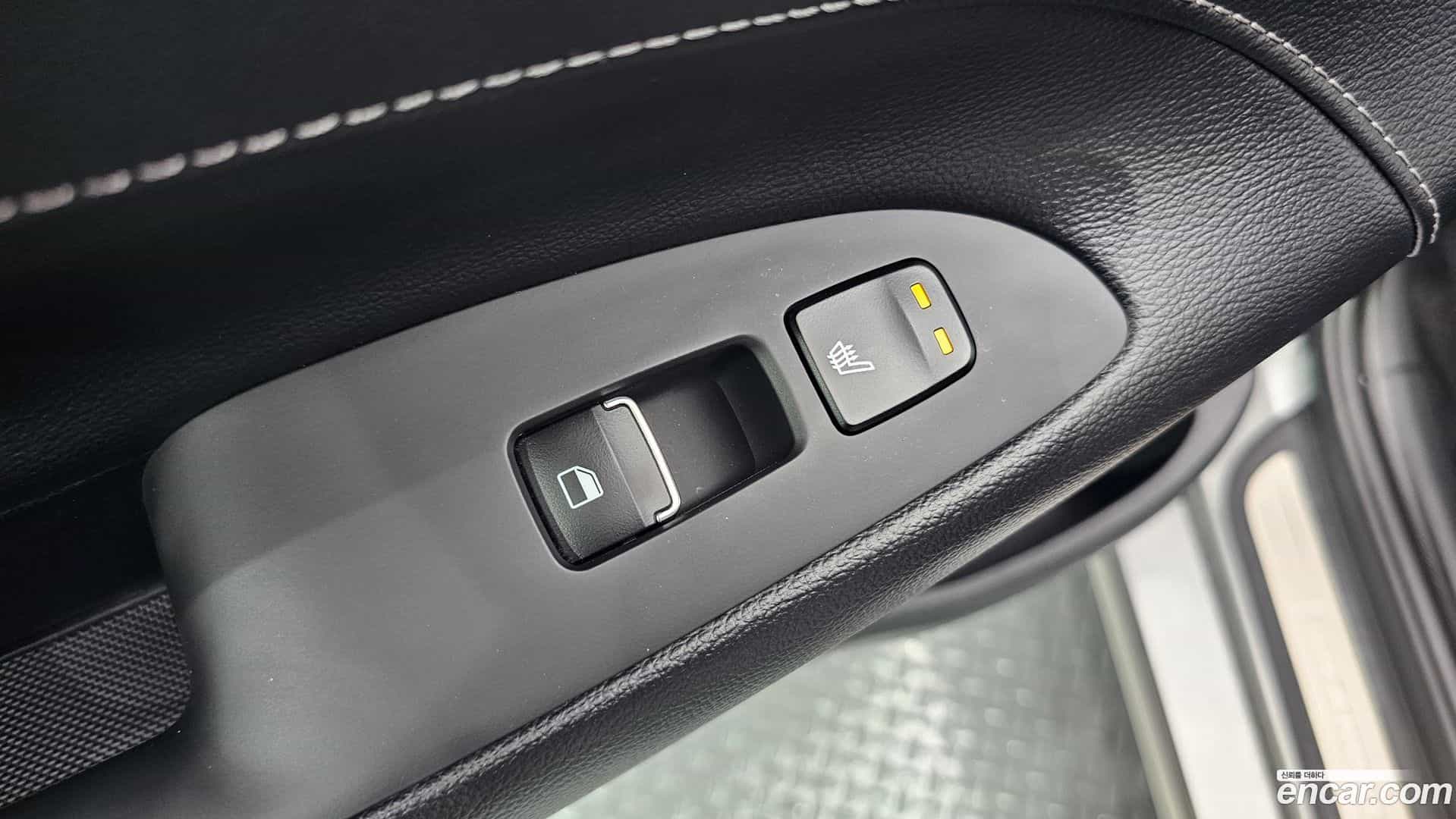 Grandeur Hyundai 2018.2-OPTION-023