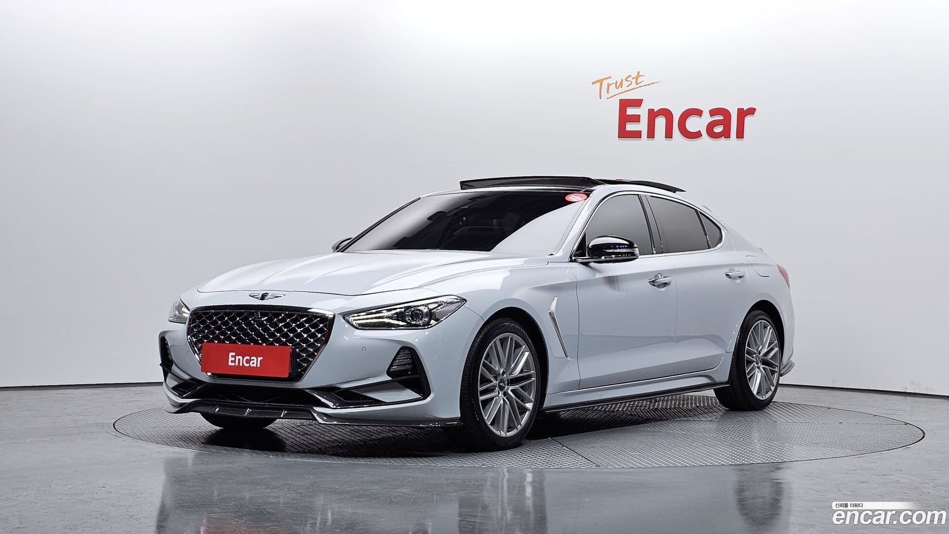 Main__Slider__Photo:G70 Genesis 2019.0-0