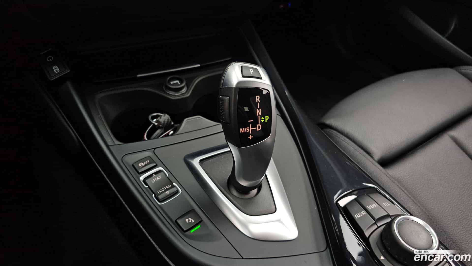 1-Series BMW 2015.3-INNER-009