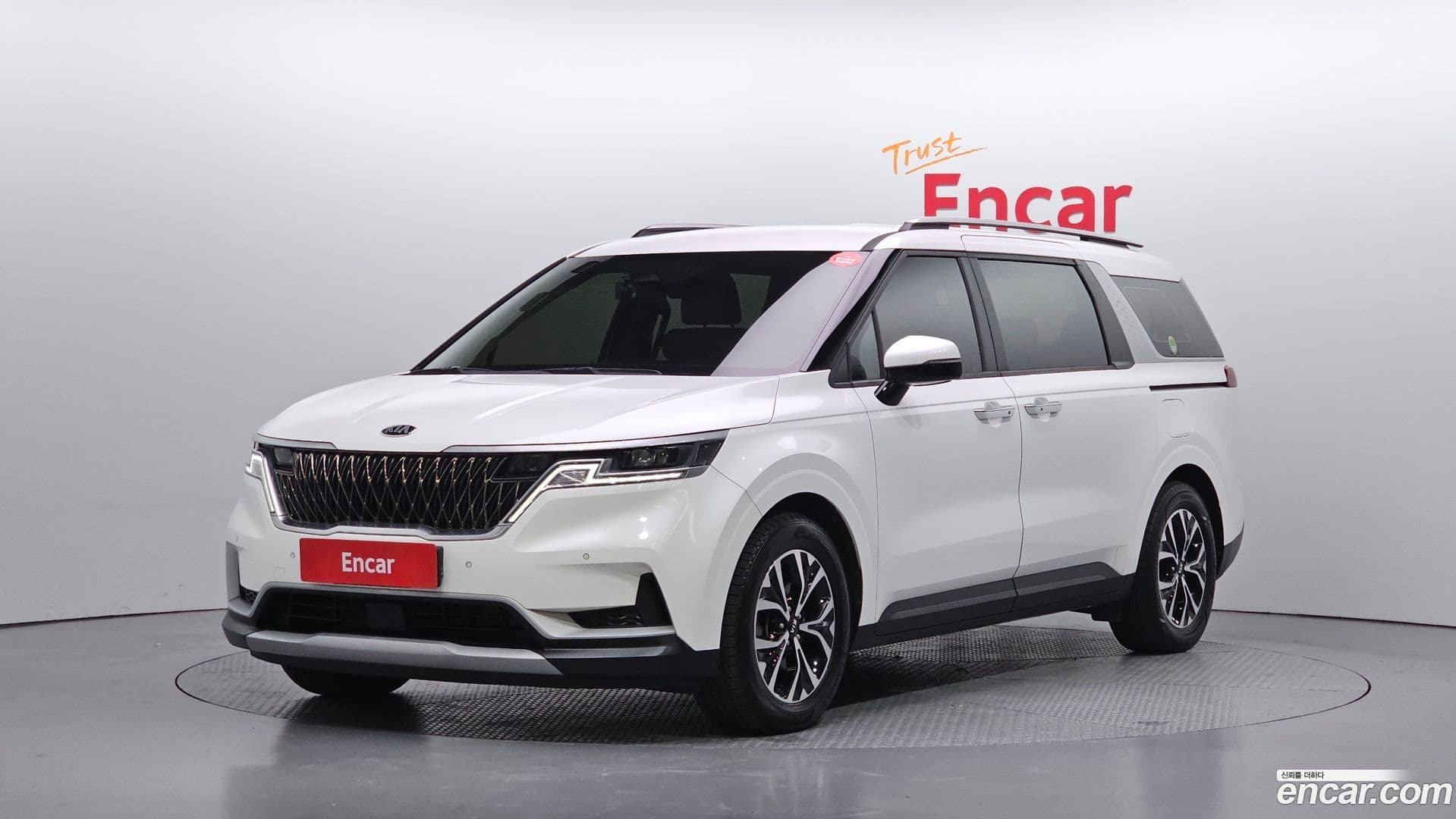 Main__Slider__Photo:Canival Kia 2020.9-0