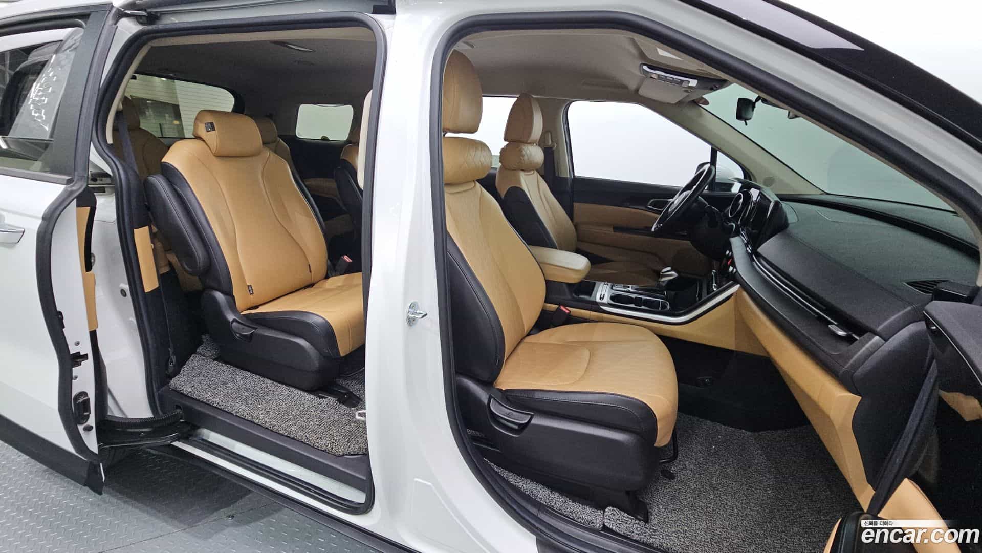 Canival Kia 2020.9-OPTION-015