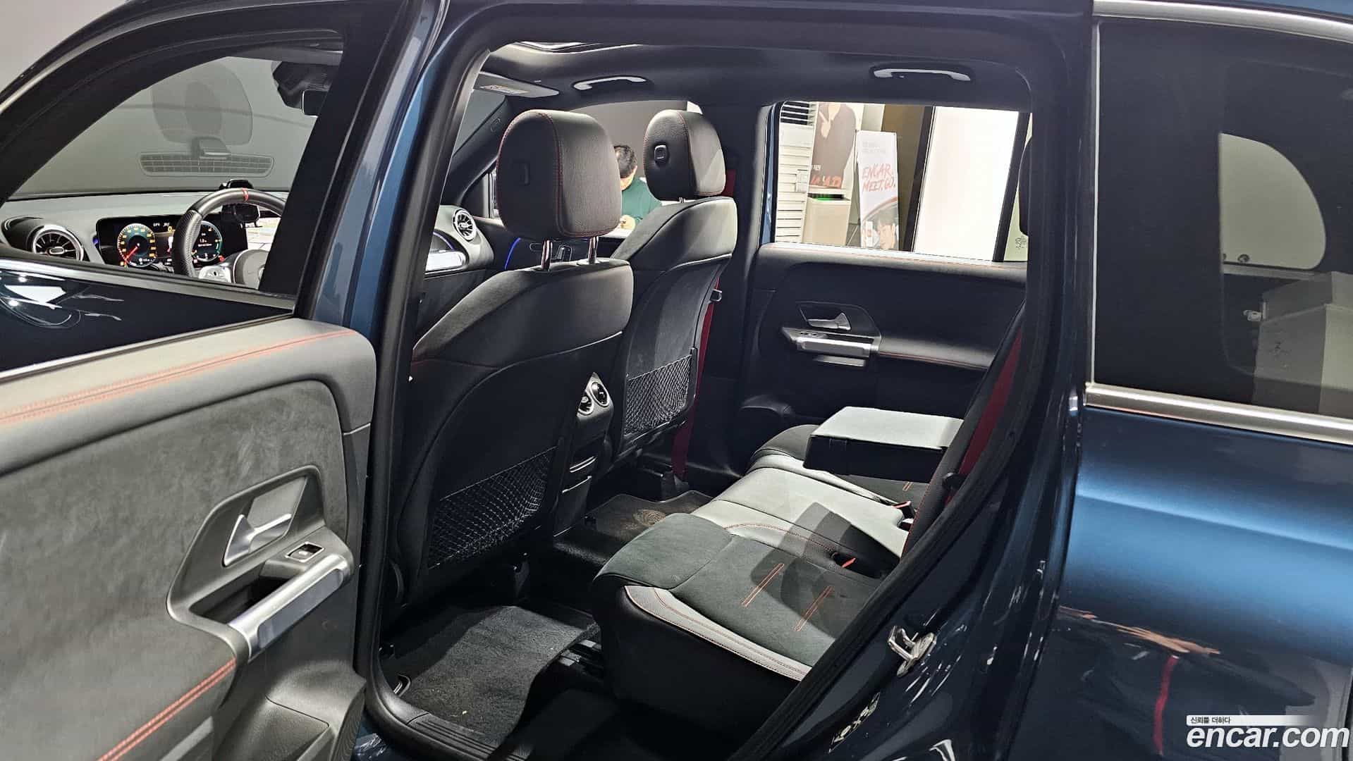 GLB-Class Mercedes-Benz 2022.9-OPTION-015