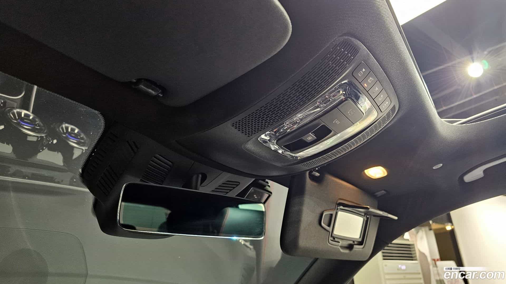 GLB-Class Mercedes-Benz 2022.9-OPTION-022