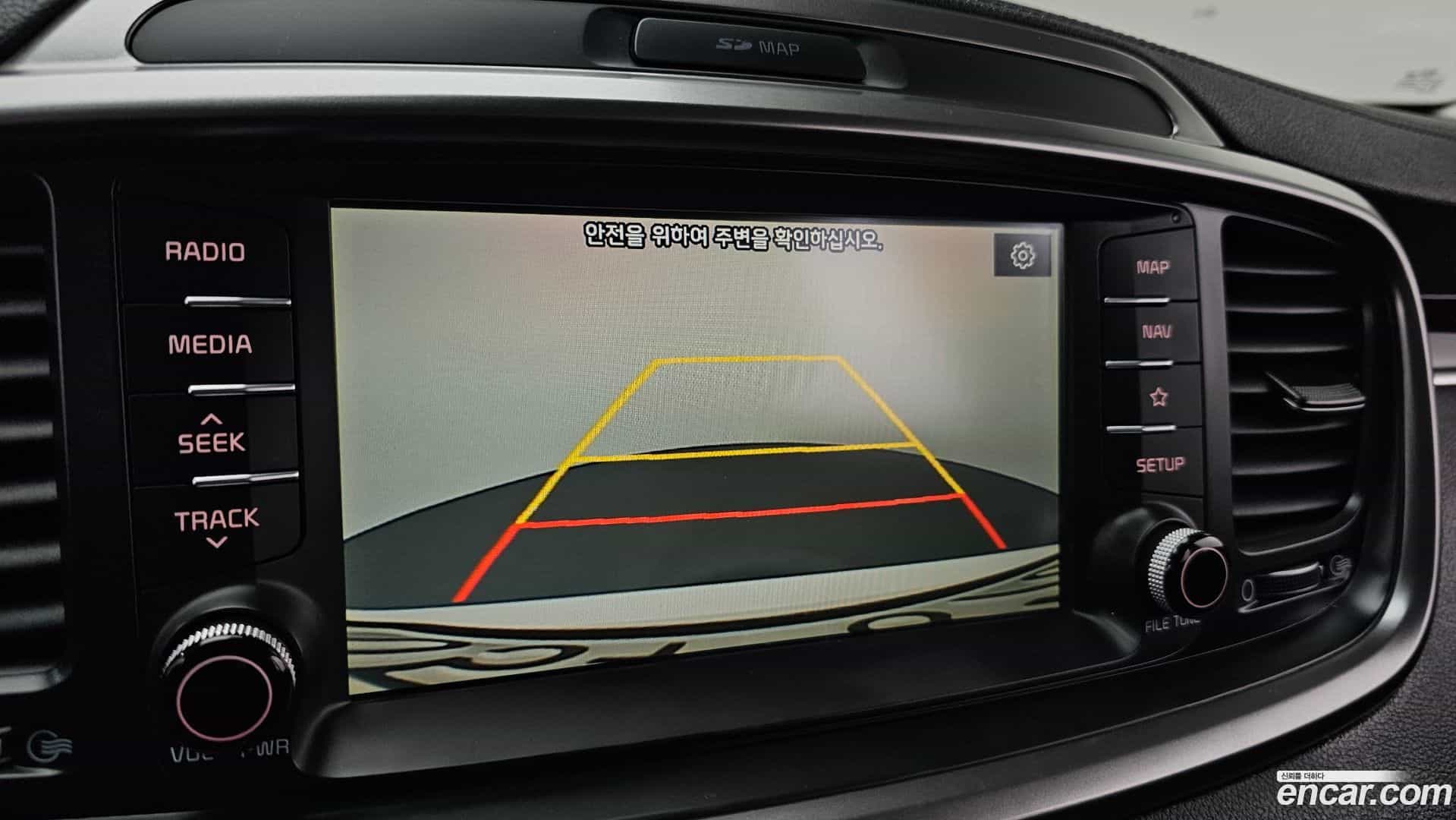 Sorento Kia 2019.4-OPTION-020