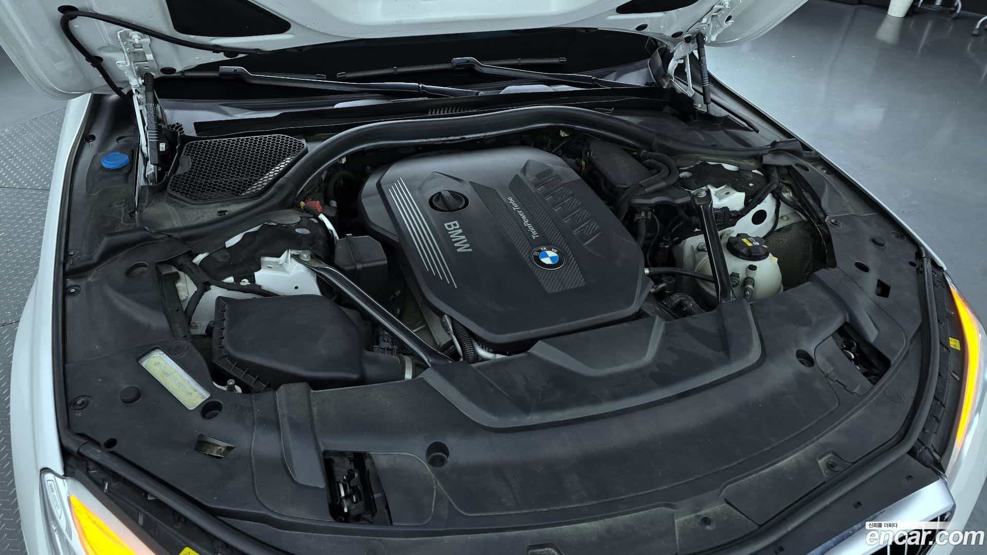 7-Series BMW 2017.1-INNER-006