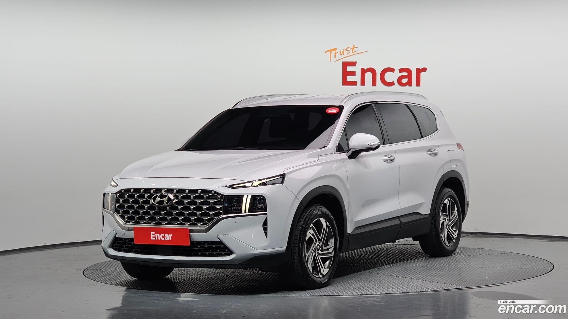 Main__Slider__Photo:Santafe Hyundai 2021.11-0