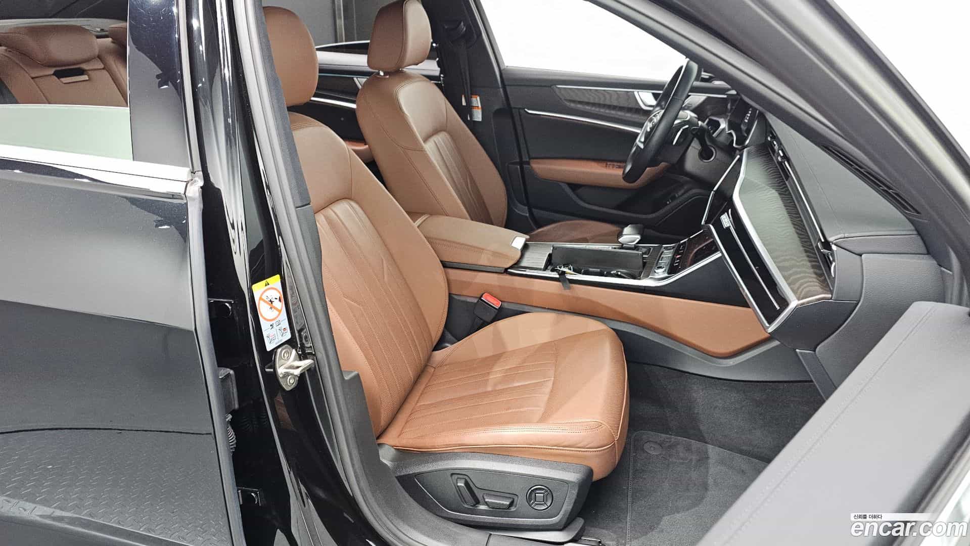 A6 Audi 2021.11-INNER-010