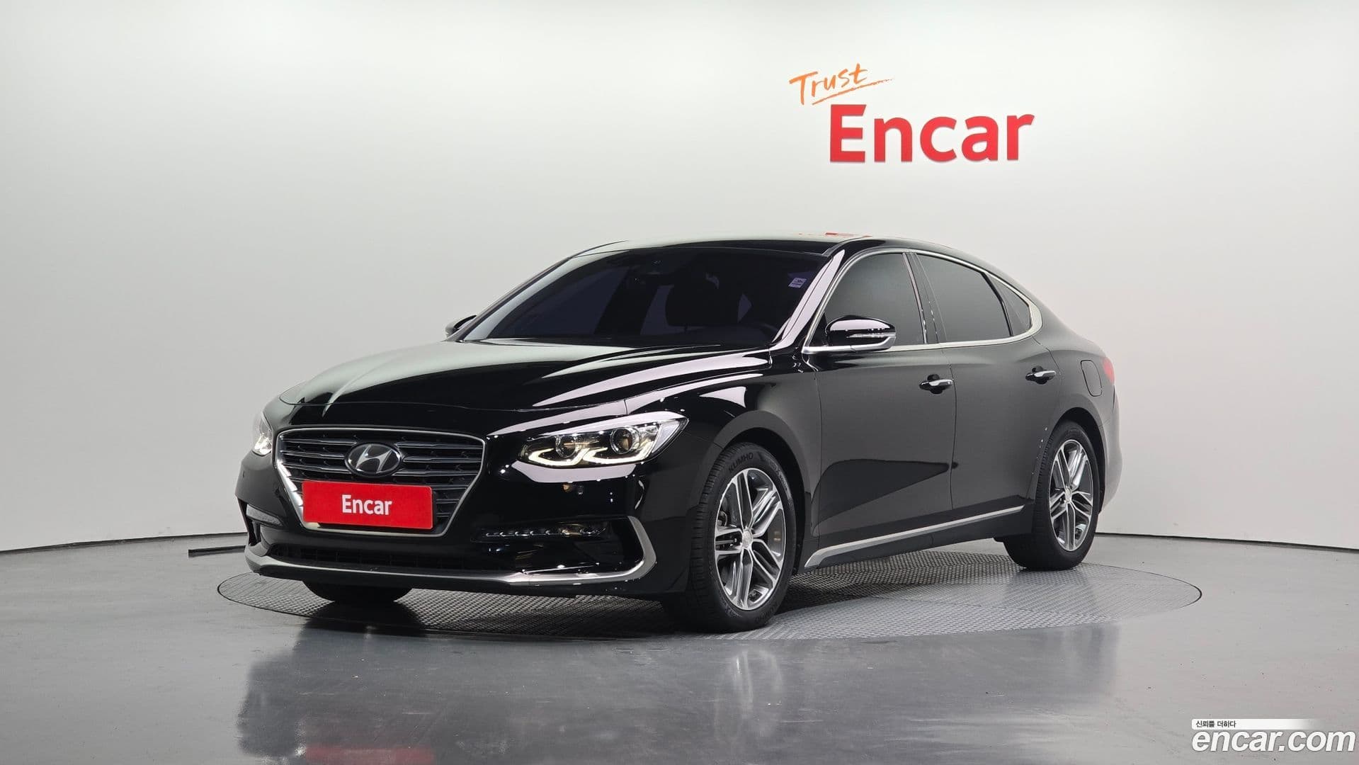 Main__Slider__Photo:Grandeur Hyundai 2017.0-0